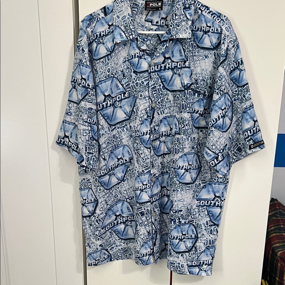 Southpole button down shirt Y2k era size L